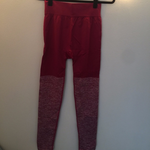 Gymshark TwoTone Seamless Leggings Beet/Beet Marl - Picture 1 of 3